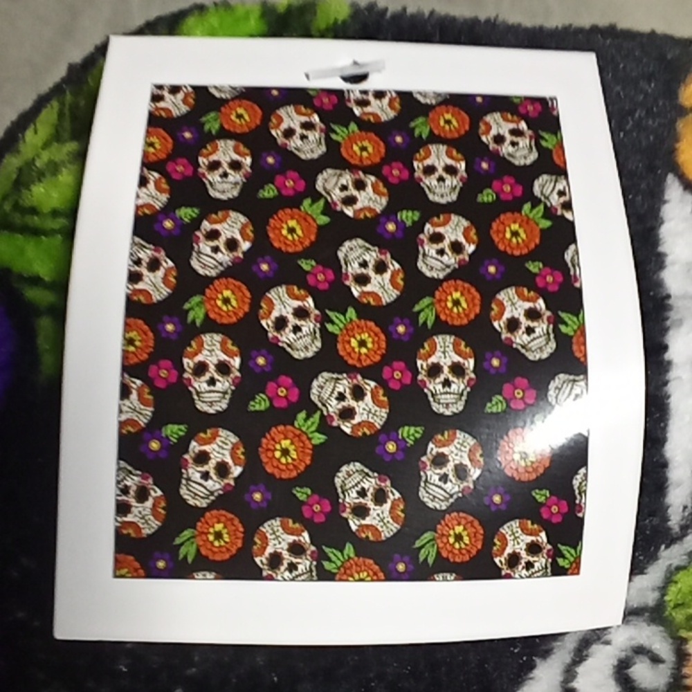 DAY OF THE DEAD SKULLS THROW! NEW!  Spooky Village Floral Flannel Throw
